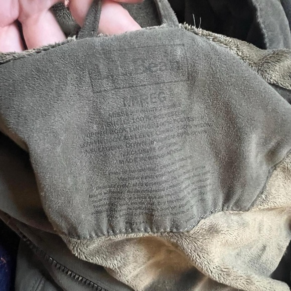 L.L. Bean Olive Quilted Hooded Puffer Coat - Picture 4 of 9